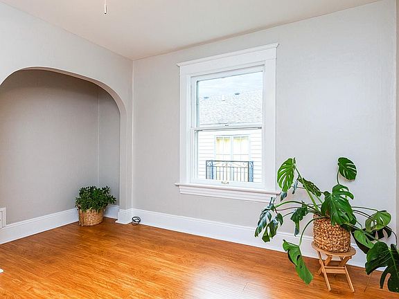 Arched nook in living room