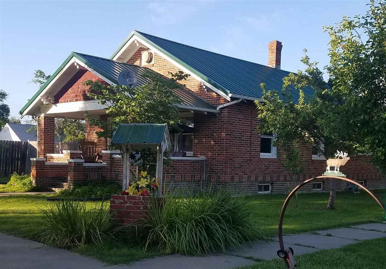 218 S Waumbaugh St, Bazine, KS 67516 Zillow