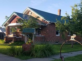 218 S Waumbaugh St, Bazine, KS 67516