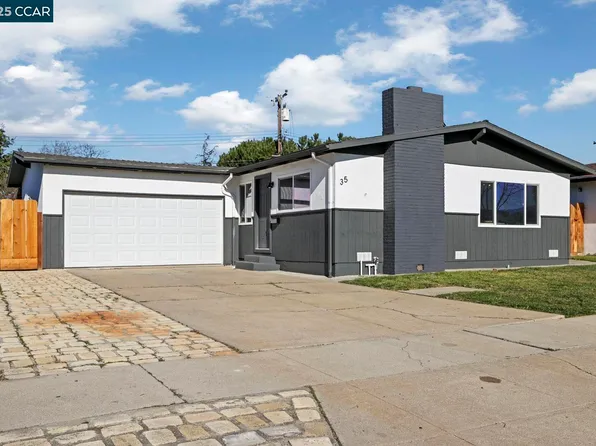 35 Saint Brendan Way, Salinas, CA 93906