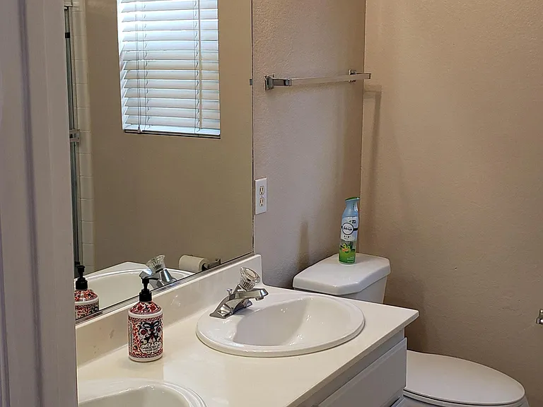 577 Rockingham Way — Photo 9
