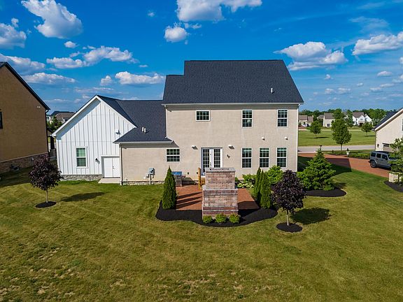 2nd image of 1695 Hartig Dr