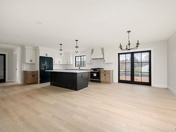 5th image of 110 Stonebrooke Dr