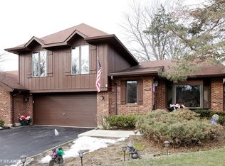 11820 Brookside Dr, Palos Park, IL 60464