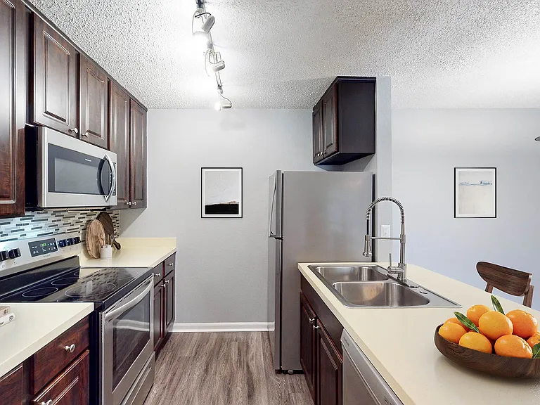 Altamira Place Apartment Homes — Photo 5