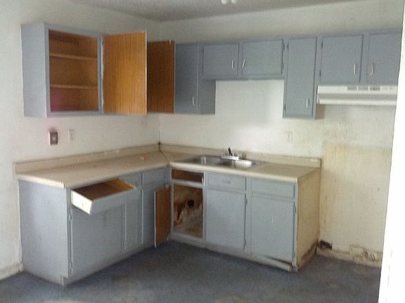 4th image of 829 S H St APT 1