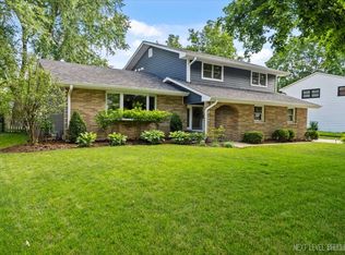 2310 Sans Souci Dr, Aurora, IL 60506