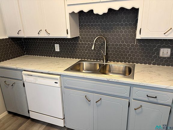 4th image of 108 Tucker Ave