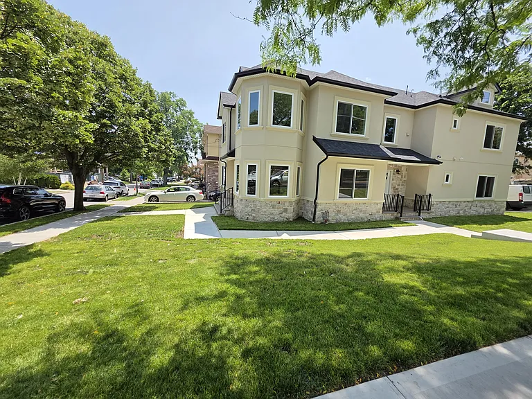 McKee Ave — Photo 2