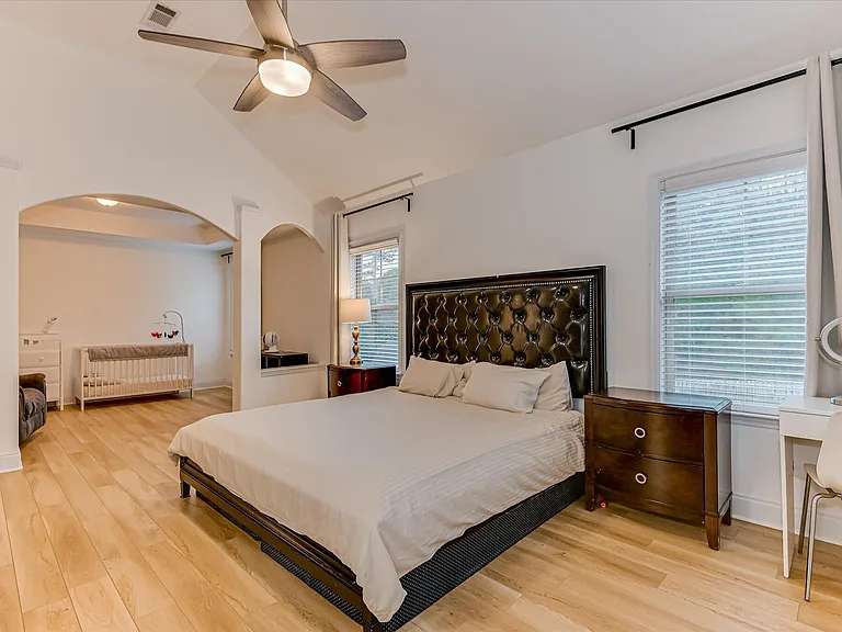 259 Wentworth Pl — Photo 26