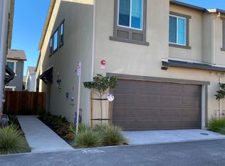 18 Spruce Ln, Pittsburg, CA 94565