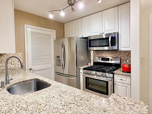 4th image of 5563 Seminary Rd APT 107