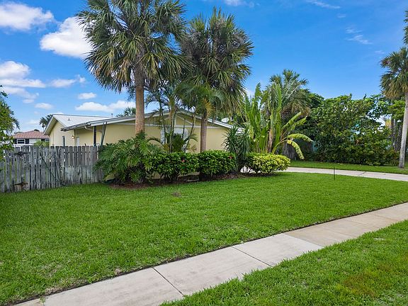 2nd image of 403 Bridgetown Ct