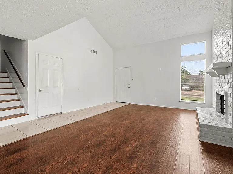 7018 Stoney River Dr — Photo 2