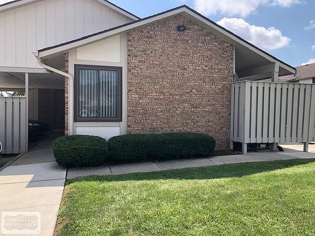 1st image of 36027 Kingsland Ct