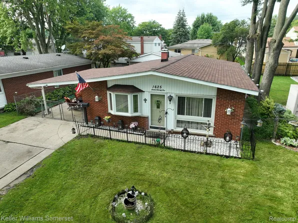 1625 Moulin Ave, Madison Heights, MI 48071