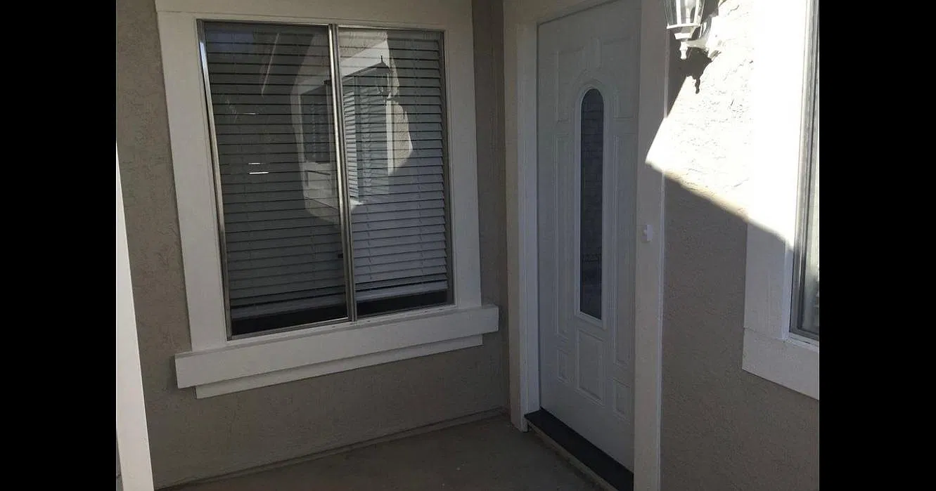 2448 Sequoia Dr — Photo 2