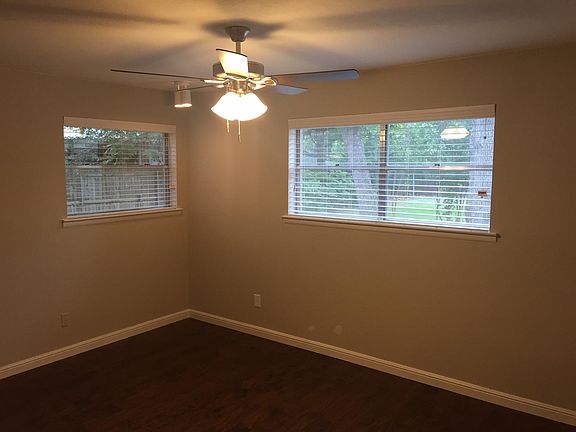 4th image of 2329 Lotus Ave