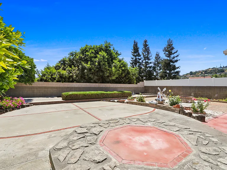 2806 Montellano Ave — Photo 15