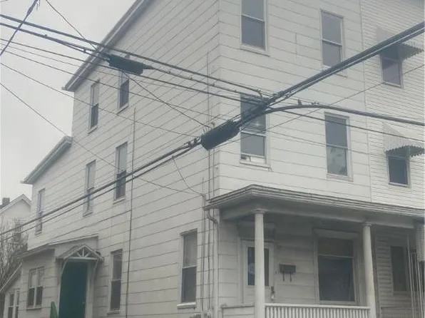 37 S Walnut St, Lansford, PA 18232