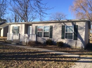 107 E Foster St, Fort Branch, IN 47648