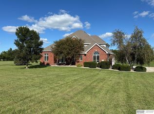 6445 N 168th St, Omaha, NE 68116