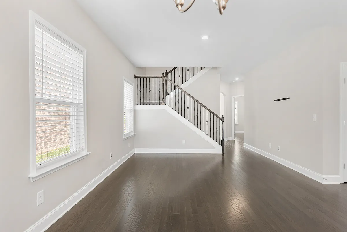 2 bed, 1880 sqft, $2,195 — Photo 4