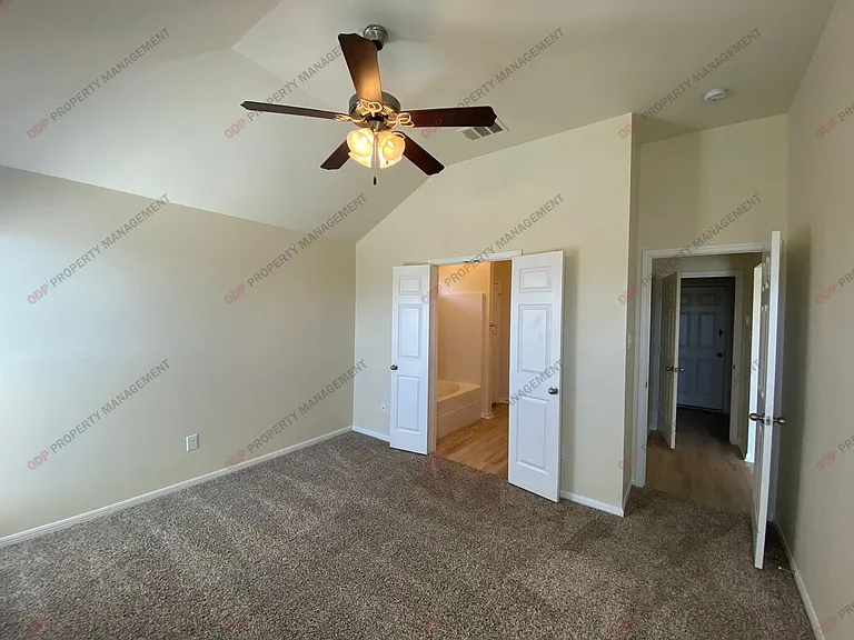 7811 Redbrush — Photo 10