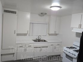 4335 Toland Way, Los Angeles, CA