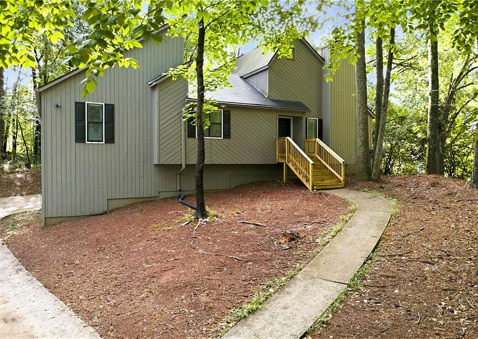 1st image of 490 Summerfield Dr