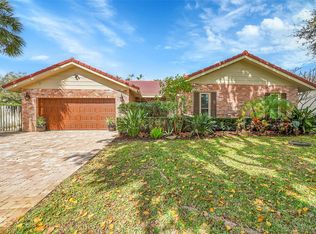 7105 NW 40th St, Coral Springs, FL 33065