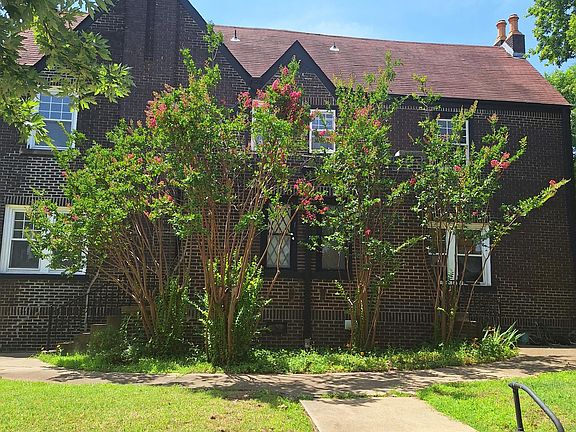 Front of duplex