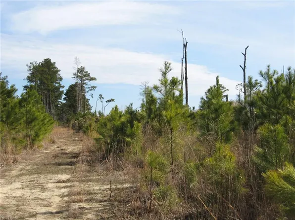 4161 Caratoke Hwy, Barco, NC 27917