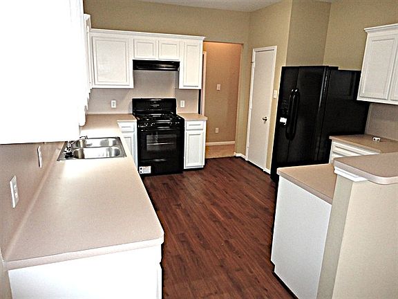 3rd image of 21406 Lark Creek Ln