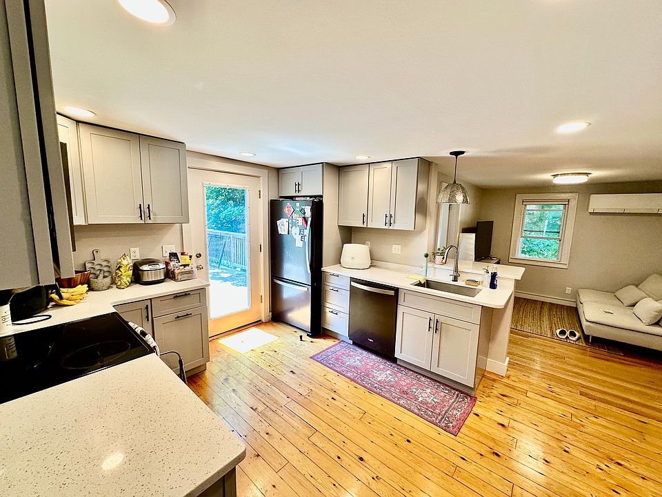 Kitchen and Living
