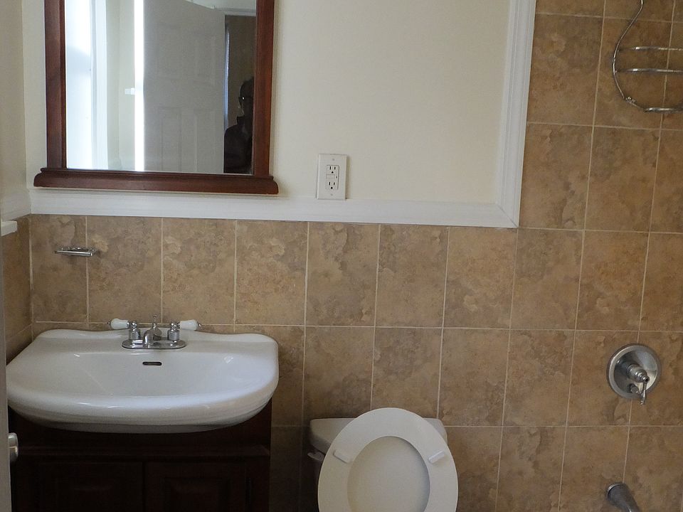 2nd image of 30 Lenox Ave APT 202