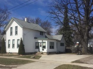 135 Fillmore Pl, Bay City, MI 48708