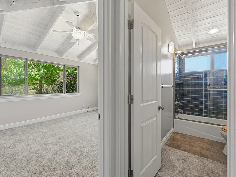 1585 Tecalote Dr — Photo 46