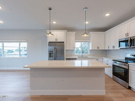 4th image of 1840 E Monterey Way #14
