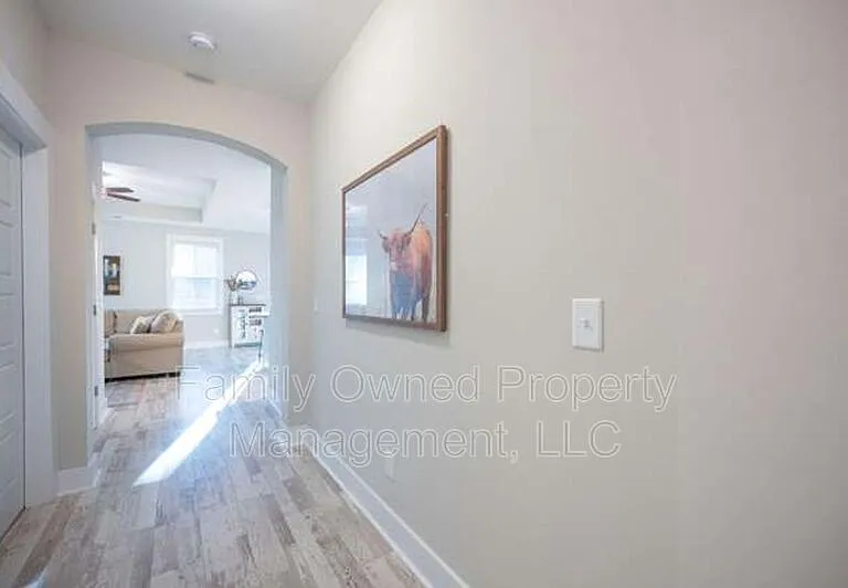 225 Whirlaway Dr — Photo 26