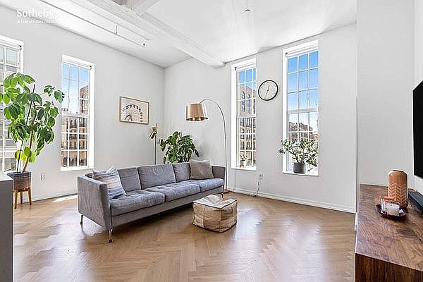 1st image of 184 Kent Ave APT A415