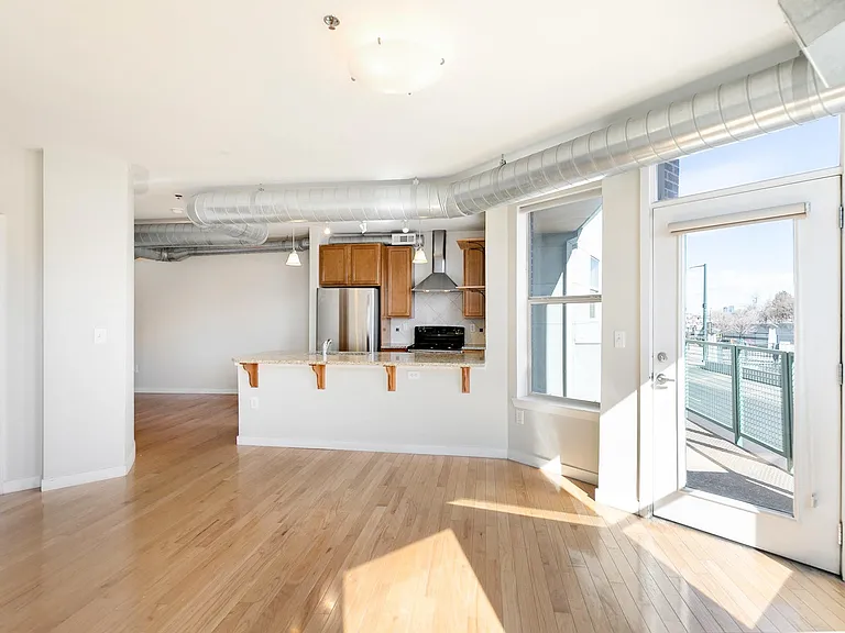 1313 S Clarkson St #202 — Photo 7