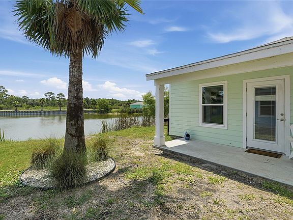 4th image of 192 Oasis Cir