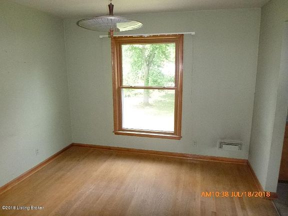 4th image of 10238 Dodge Ln