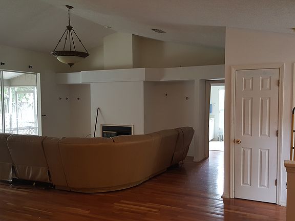 2nd image of 3991 Palau Dr