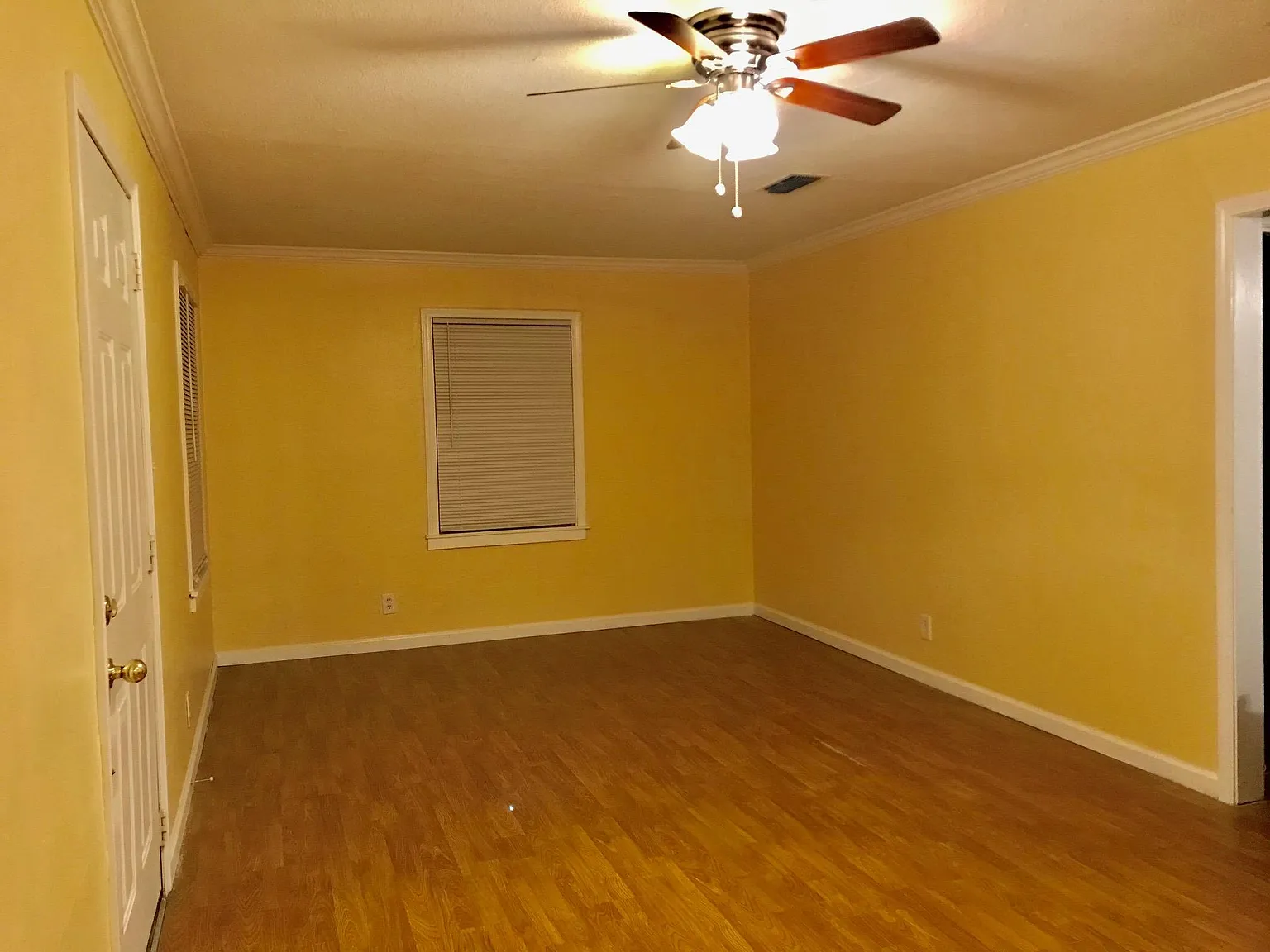 2 bed, 940 sqft, $845 — Photo 4