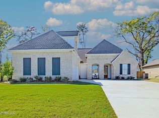 218 Baleigh Dr, Canton, MS 39046