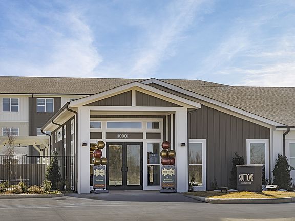 2nd image of 10001 Cedar Creek Dr #1102