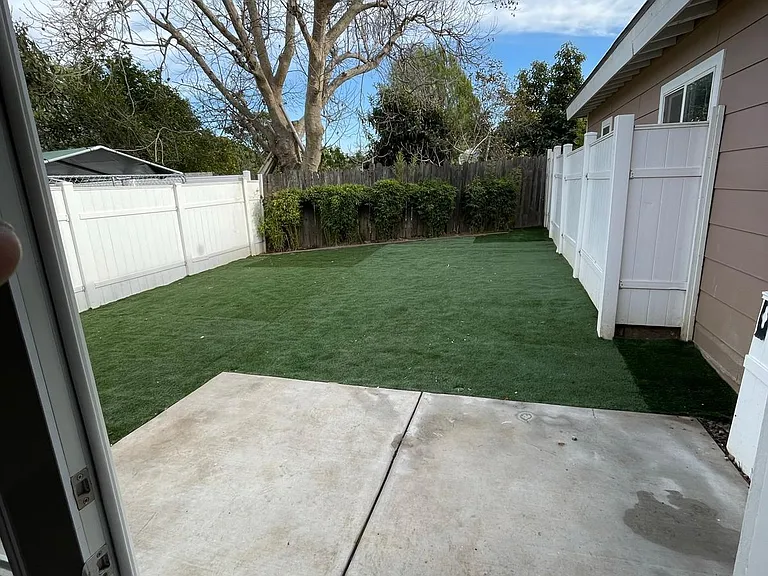 4500 Arch St — Photo 12