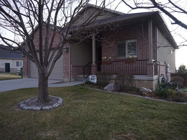 9181 N Hillside Dr